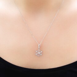 14K Gold Design Snowflake Necklace with White Cz - Nusrettaki