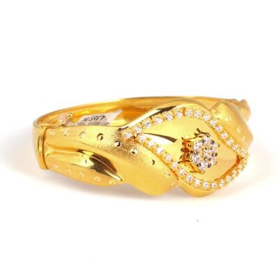 22K Gold Lips & Daisy Designer Bangle Bracelet - 1