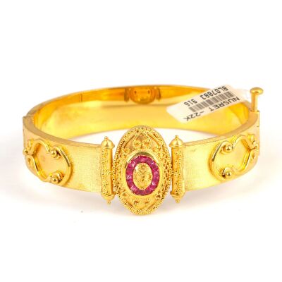 22K Gold Vintage Hinged Bangle with Middle Piece Ruby - 1