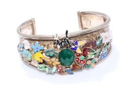 925 Sterling Silver Flower Garden Cuff Bracelet with Green Stone - Nusrettaki (1)